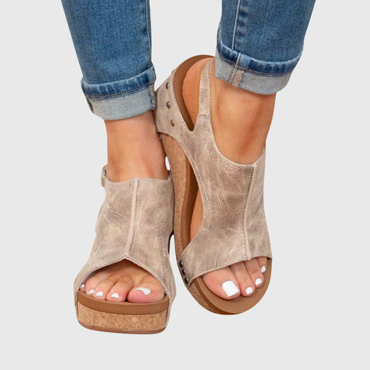 Buckle-Strap Womens Flat Sandals, Cushioned Open-Toe