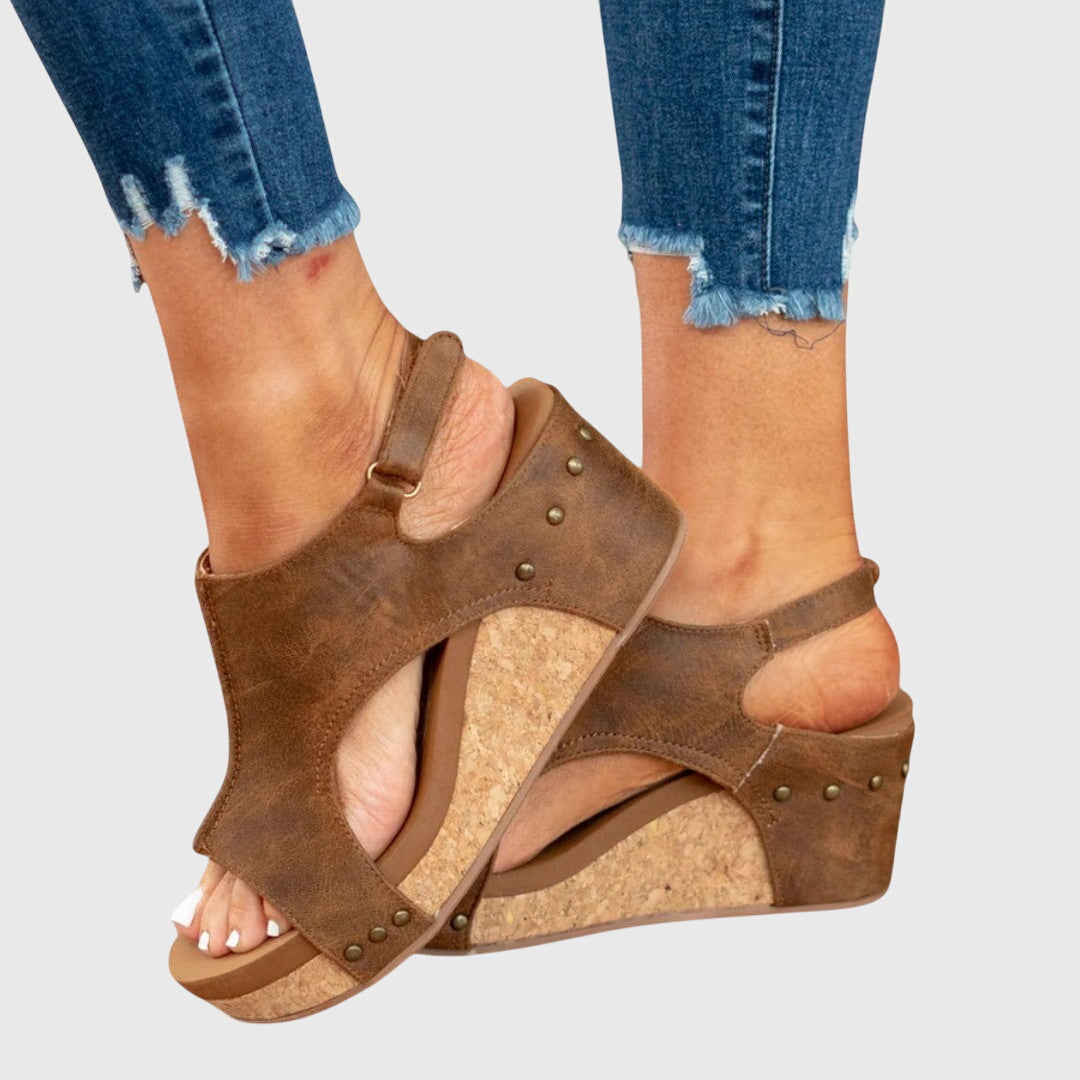 Buckle-Strap Womens Flat Sandals, Cushioned Open-Toe