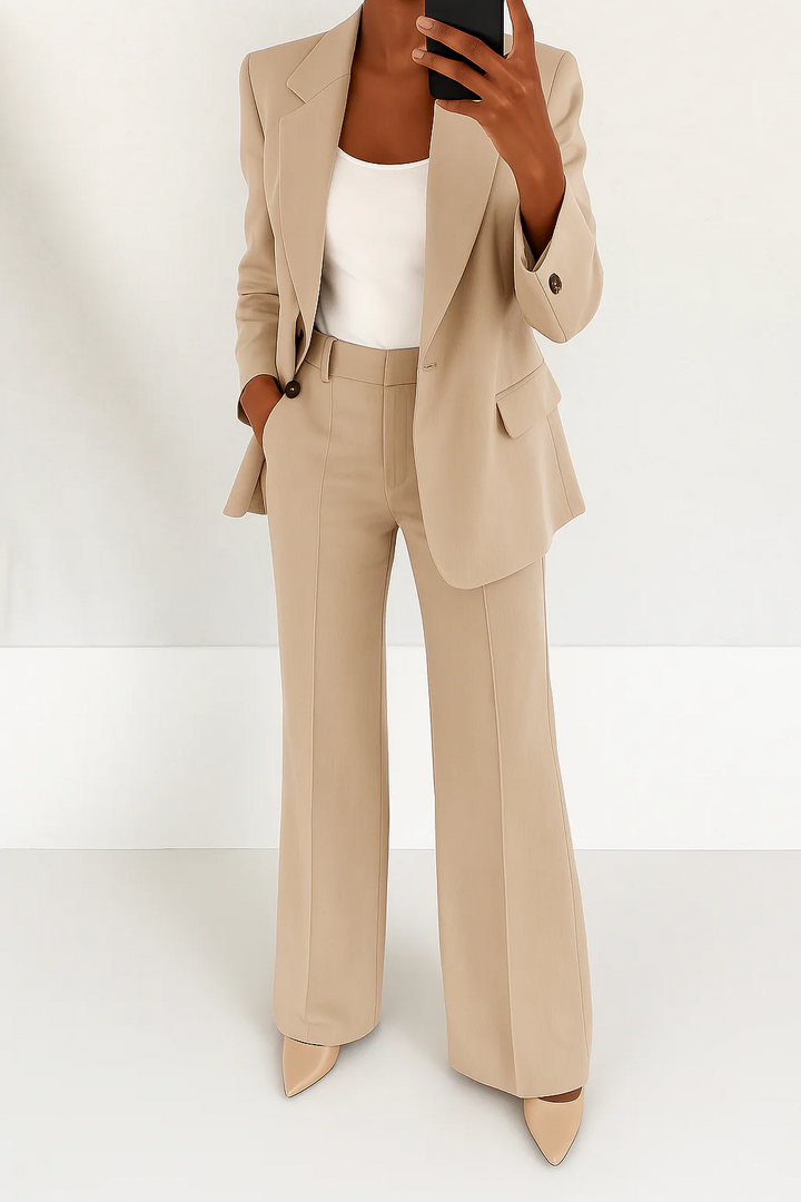 Single-Breasted Blazer &amp; High-Waist Womens Trouser Suit
