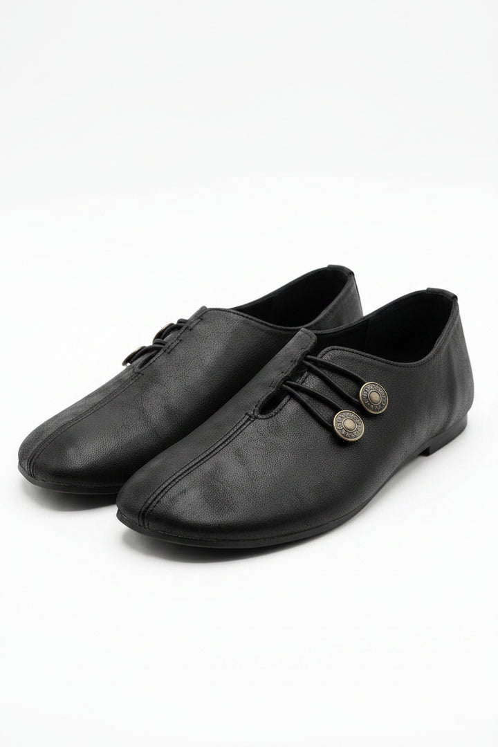 Orthopedic slip-on shoes — Studio - Clean | Generated by Modelize