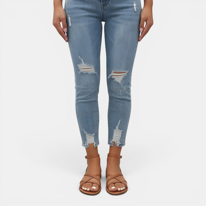 Strappy Womens Flat Sandals in Soft Leather, Minimal